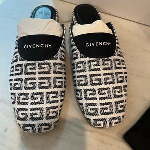 Givenchy dune mules excellent condition. Worn twice !